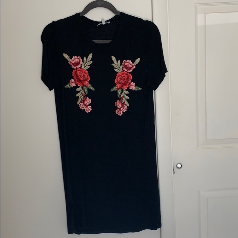 Charlotte Russe black floral T shirt dress